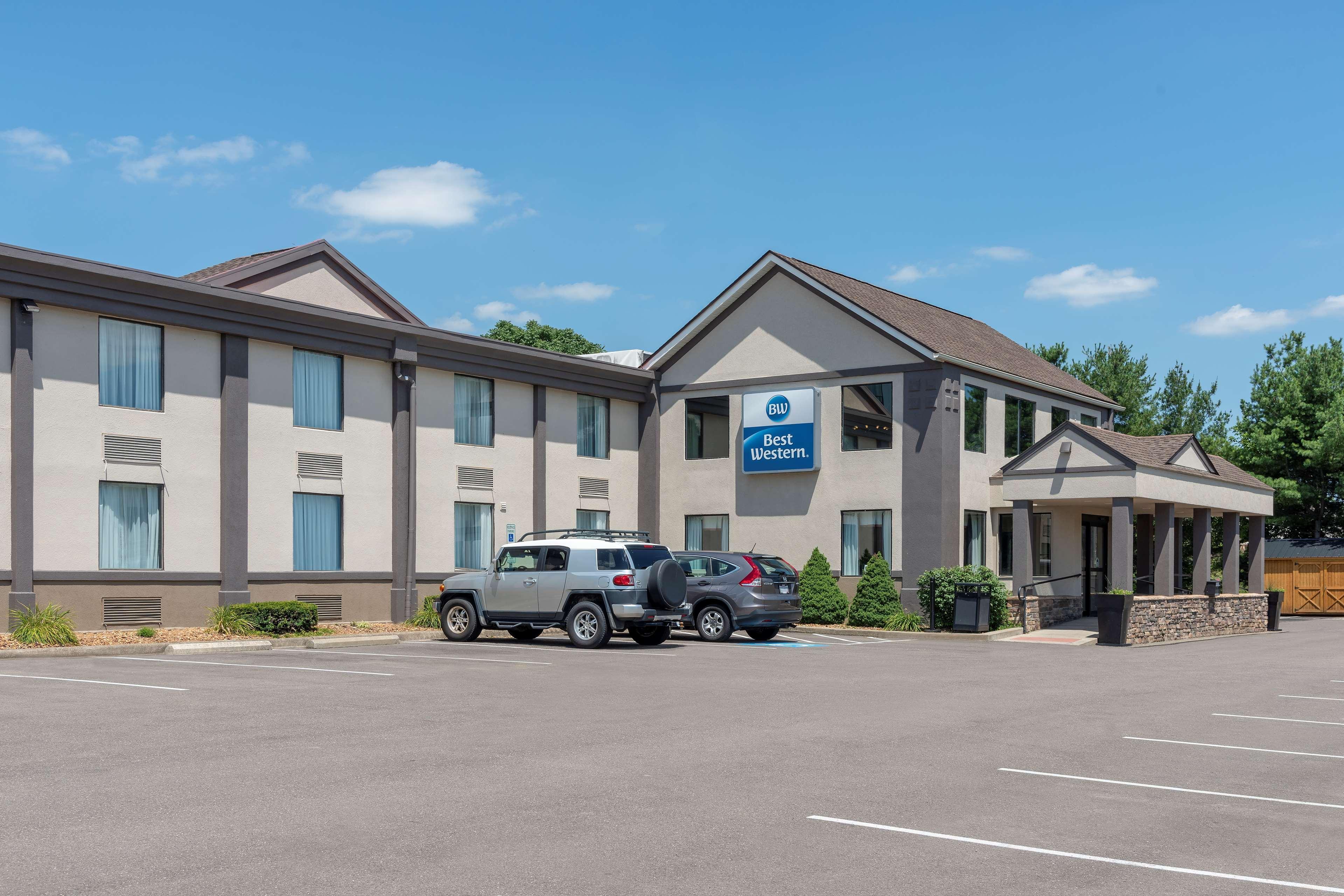 Best Western Dutch Valley Inn New Philadelphia Exterior photo